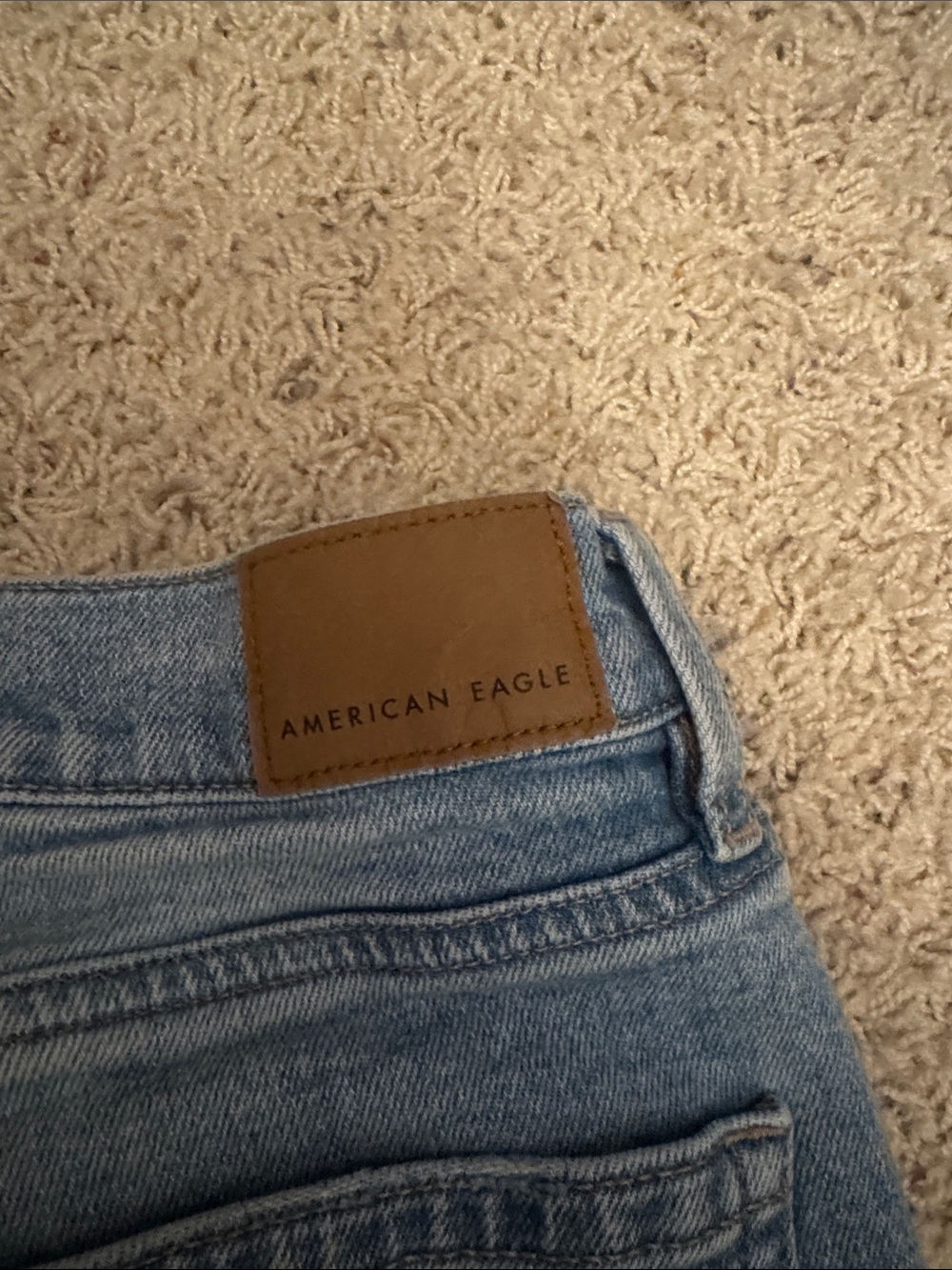 American Eagle Outfitters Light Wash Jeans - women’s Strigid - Picture 3 of 8